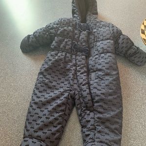 Snow suit